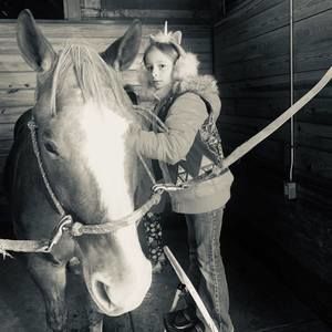 Meet your Posher, Crystal